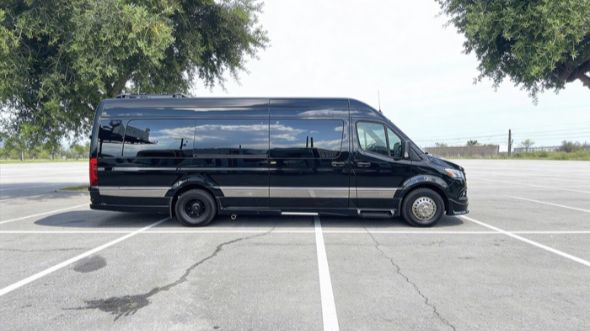 chicago private event sprinter van rental